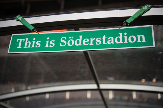 En skylt som det står "this is söderstadion på"