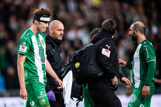 Hammarbys Marcus Degerlund har ont