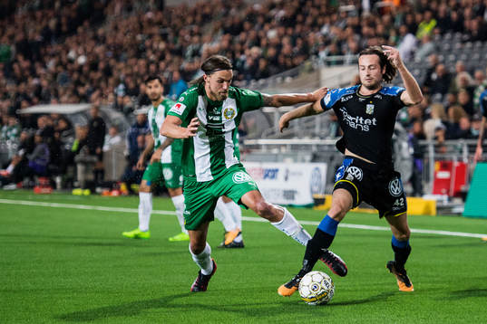 Hammarbys Björn Paulsen och IFK Göteborgs Mikkel Diskerud