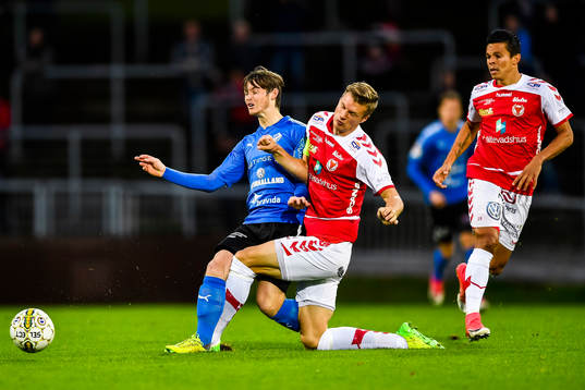 Kalmars Viktor Elm och Halmstads Jonathan Svedberg