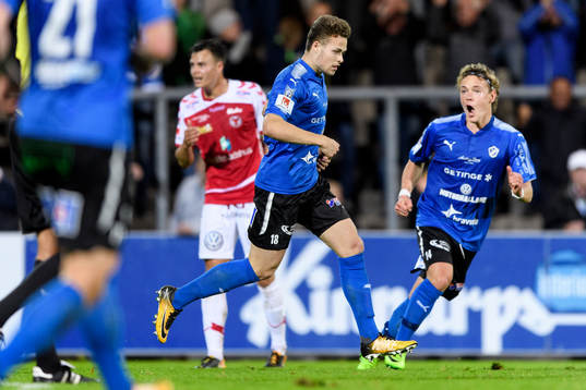 Halmstads Gabriel Gudmundsson (v) 0ch Höskuldur