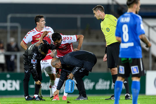 Kalmars Romário Pereira Sipião gör sig illa