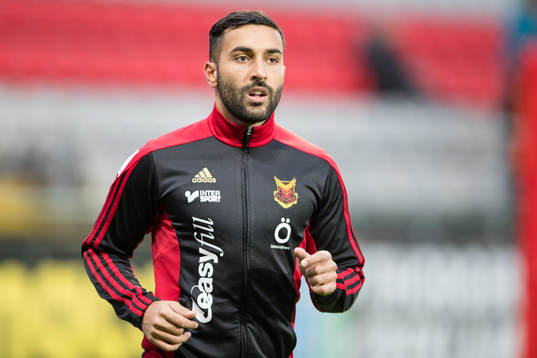 Östersunds Saman Ghoddos värmer upp