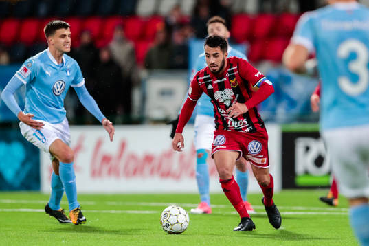 Östersunds Brwa Nouri och Malmö FFs  Alexander Jeremejeff