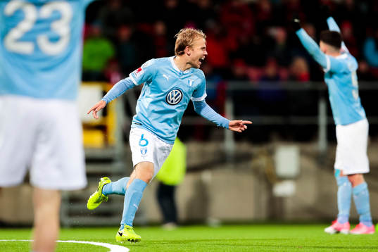 Malmö FFs Oscar Lewicki jublar