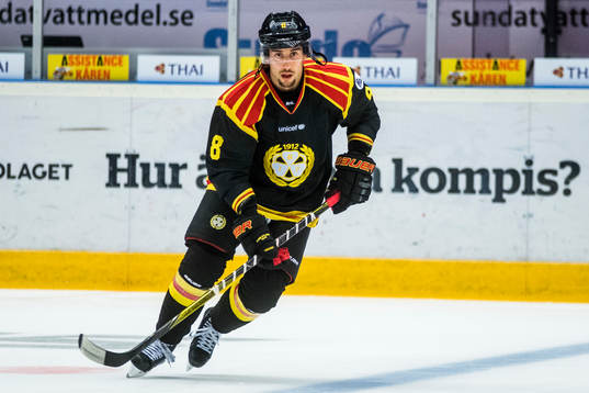 Brynäs Aaron Palushaj före ishockeymatchen i SHL mellan