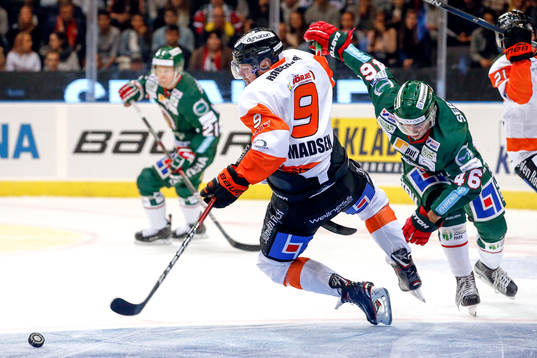 Frölundas Oliwer Fjällström och Karlskronas Morten Madsen