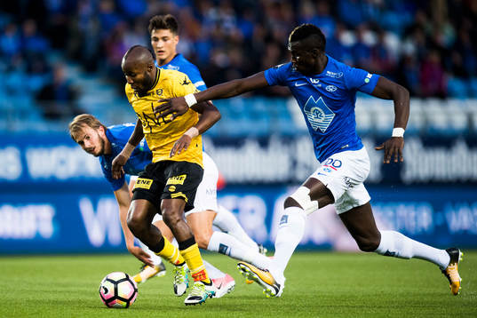 Chigozie Udoji of Lillestrøm and Babacar Sarr of Molde