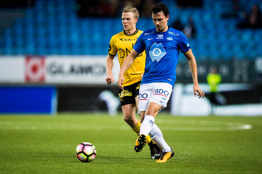 Erling Knudtzon of Lillestrøm and Vegard Forren of Molde