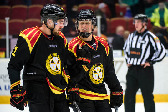 Brynäs Marc Zanetti och Adam Boqvist