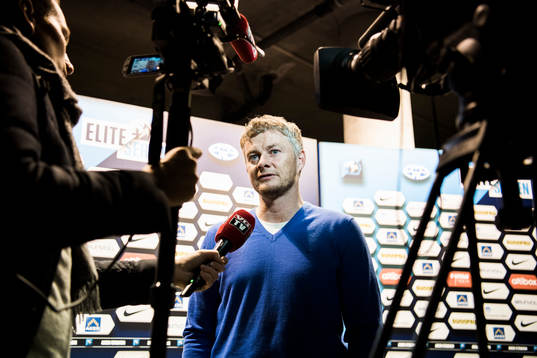 Ole Gunnar Solskjær, manager of Molde, speaks with