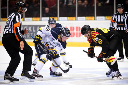 s Erik Andersson och Brynäs Jesper Jensen