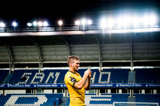 Frode Kippe of Lillestrøm takes a photo with his phone