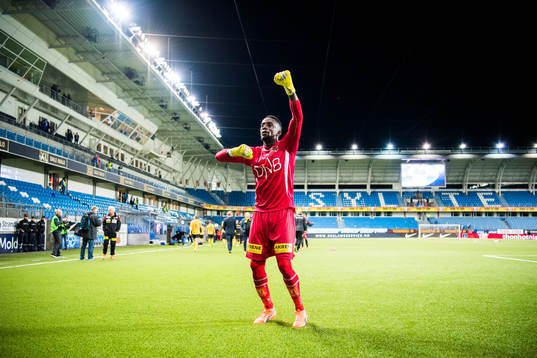 Goalkeeper Arnold Otieno Origi of Lillestrøm celebrates