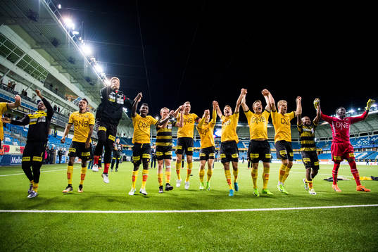 Lillestrøm players celebrate
