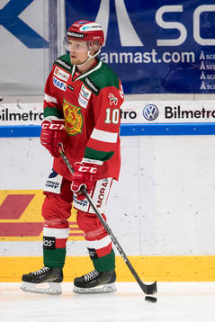 Moras Kristian Hilmerson  i ishockeymatchen i SHL mellan