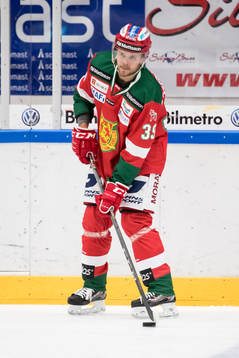 Moras Jacob Nilsson  i ishockeymatchen i SHL mellan Mora