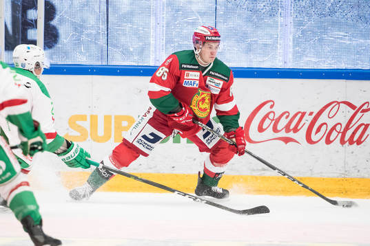 Moras Michael Haga  i ishockeymatchen i SHL mellan Mora och