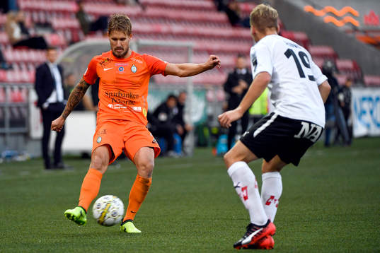 AFC Eskilstunas Daniel Björnquist och Örebros Sebastian