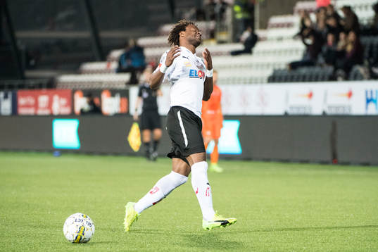 Örebros Kennedy Igboananike deppar