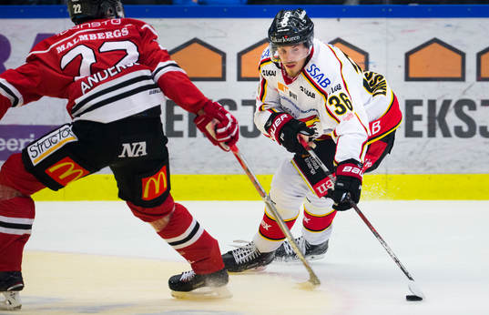Örebros Jonathan Andersson och Luleås Emil Larsson