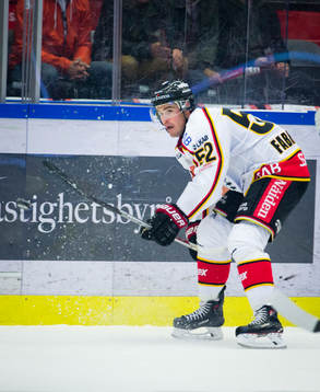 e SHL match