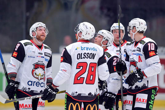 Malmö Redhawks spelare blickar upp i taket