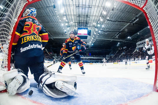 Djurgårdens målvakt Joacim Eriksson och Marcus Fagerudd