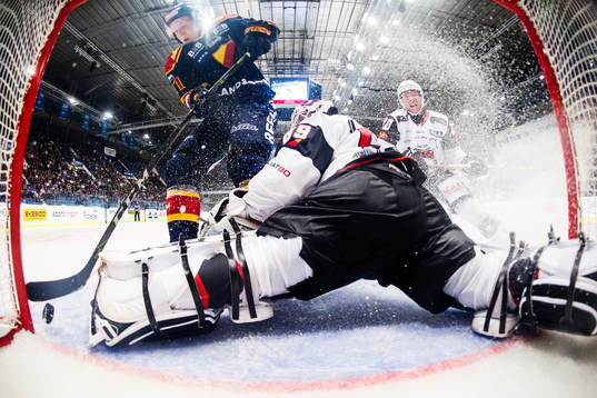 Djurgårdens Andreas Engqvist gör det avgörande 4-3