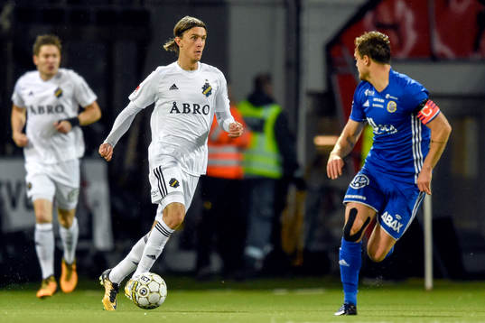 s Kristoffer Olsson och Sundsvalls Eric Larsson