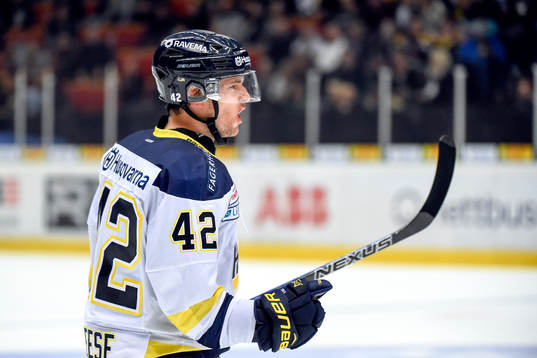 s Dylan Reese jublar
