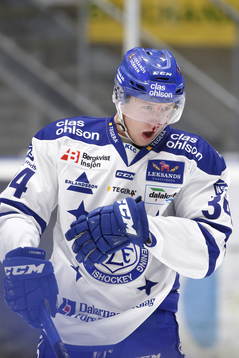 Leksands Olle Alsing blöder