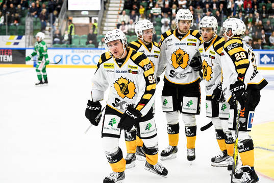 Skellefteås Jesper Olofsson jublar