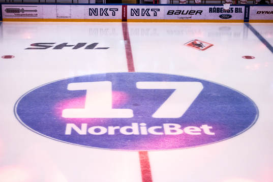 under ishockeymatchen i SHL mellan Karlskrona och Mora