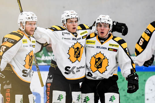 Skellefteås spelare jublar