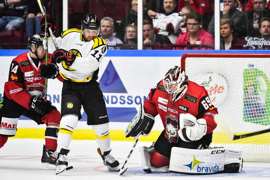 Brynäs Kevin Clark gör 0-1 mot Malmö Redhawks Carl-Johan