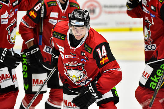 Malmö Redhawks Carl-Johan Lerby jublar