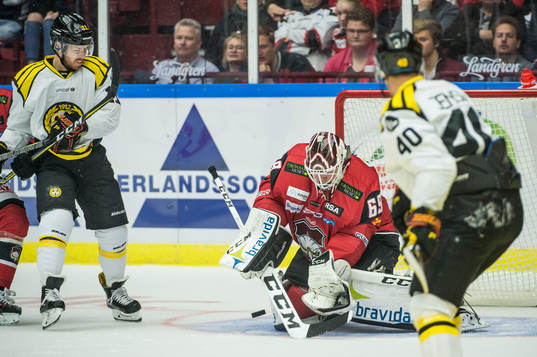 Brynäs Kevin Clark och Jesper Jensen mot Malmö Redhawks