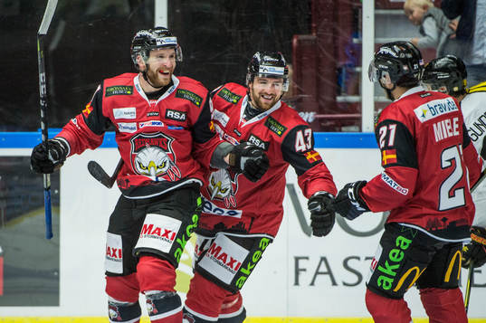 Malmö Redhawks Frederik Storm jublar