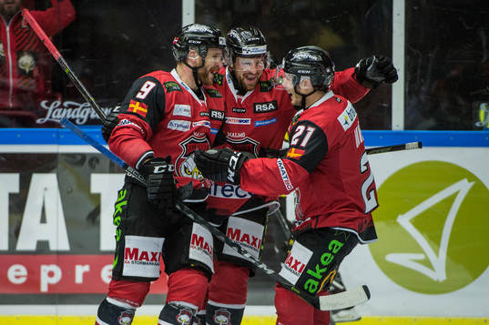 Malmö Redhawks Frederik Storm jublar