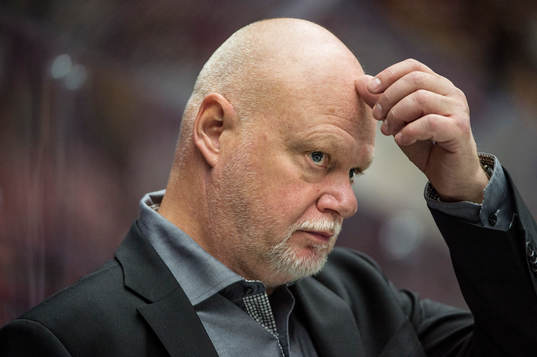 Brynäs tränare Roger Melin deppar