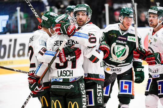 Frölundas spelare jublar