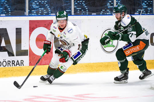 Frölundas Victor Olofsson och Färjestads Jesse Virtanen