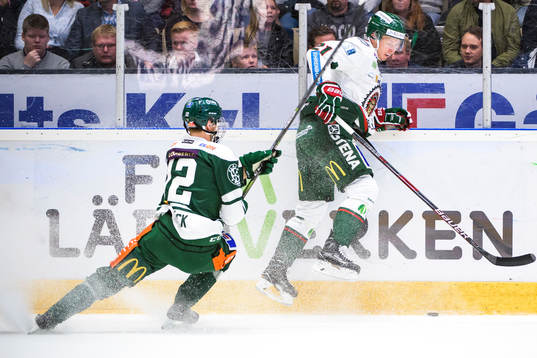 Färjestads Oskar Bäck och Frölundas Christoffer Ehn