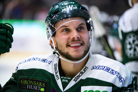 Färjestads Theodor Lennström jublar