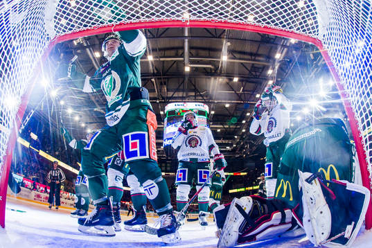 Färjestads Martin Johansson jublar