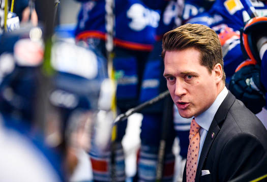 Växjös tränare Sam Hallam