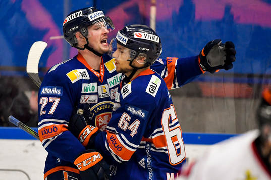 Växjös Martin Lundberg jublar med Eric Martinsson