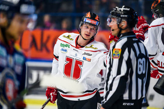 Örebros Christopher Mastomäki jublar