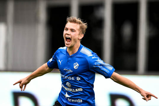 Halmstads Tryggvi Hrafn Haraldsson jublar